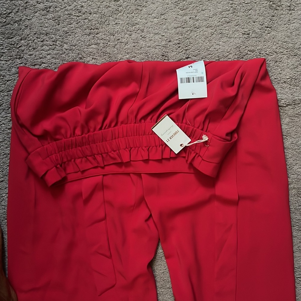 Red pants - Picture 2 of 3